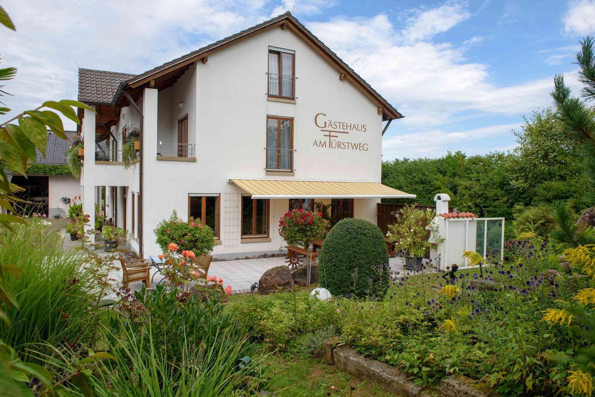 GÄSTEHAUS AM FÜRSTWEG Volker Kuhn Wohlfühlzimmer WeinLust&WinzerGlück Heuchelheim-Klingen Exterior foto