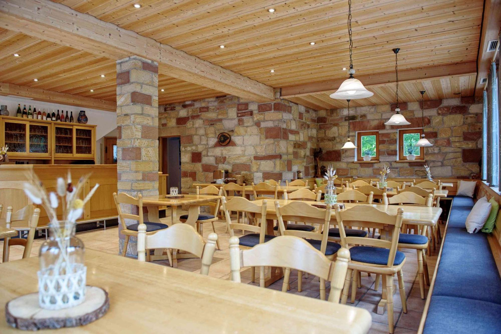 GÄSTEHAUS AM FÜRSTWEG Volker Kuhn Wohlfühlzimmer WeinLust&WinzerGlück Heuchelheim-Klingen Exterior foto